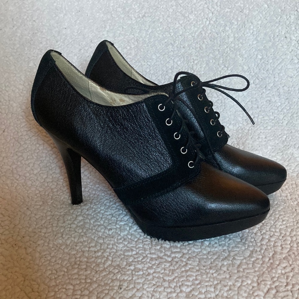 MICHAEL Michael Kors booties platform size 8.5